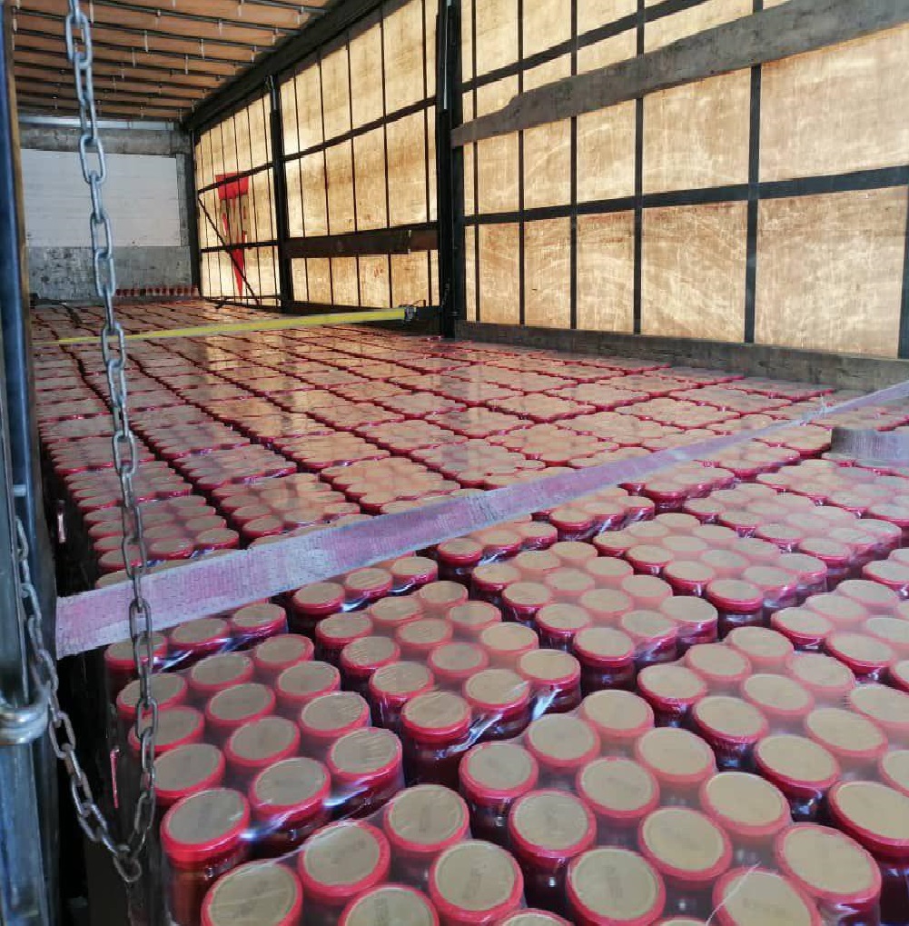 Explore the export of ChiChiLas tomato paste to Russia. High-quality tomato paste available for distribution in Russia.