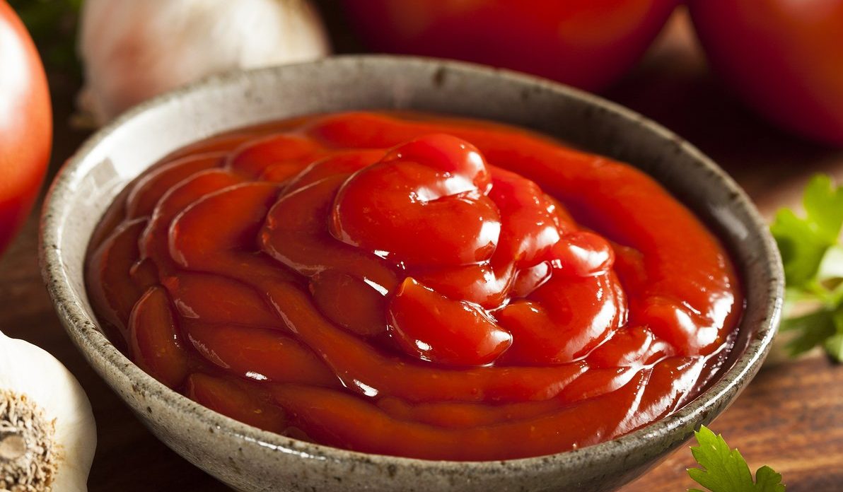 Looking for the best tomato paste substitute? Discover quick, easy alternatives to replace tomato paste in any recipe without losing flavor.