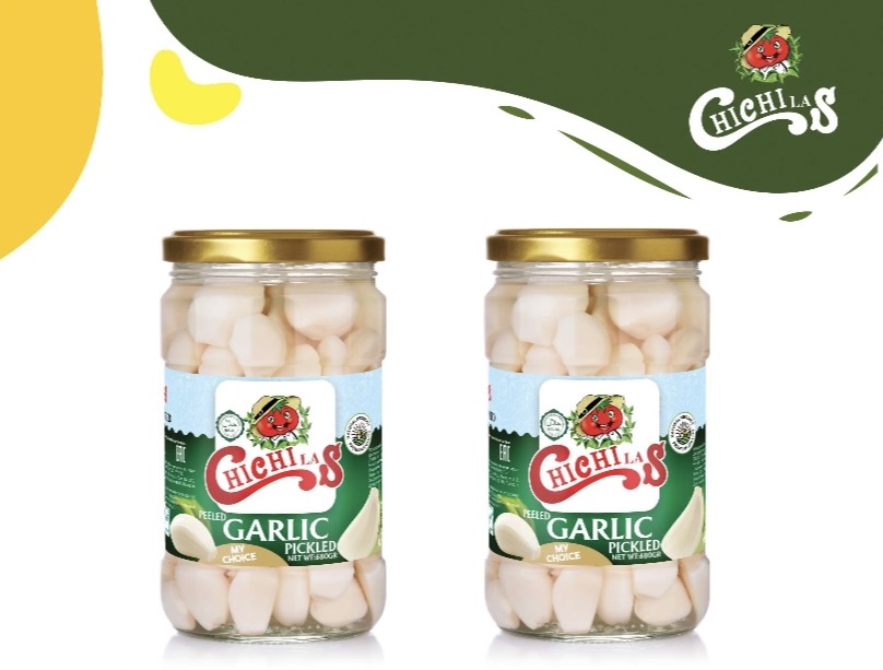 Learn key tips to pick or make the best white garlic pickle—crisp, bright, flavorful, and made with fresh garlic and good vinegar.